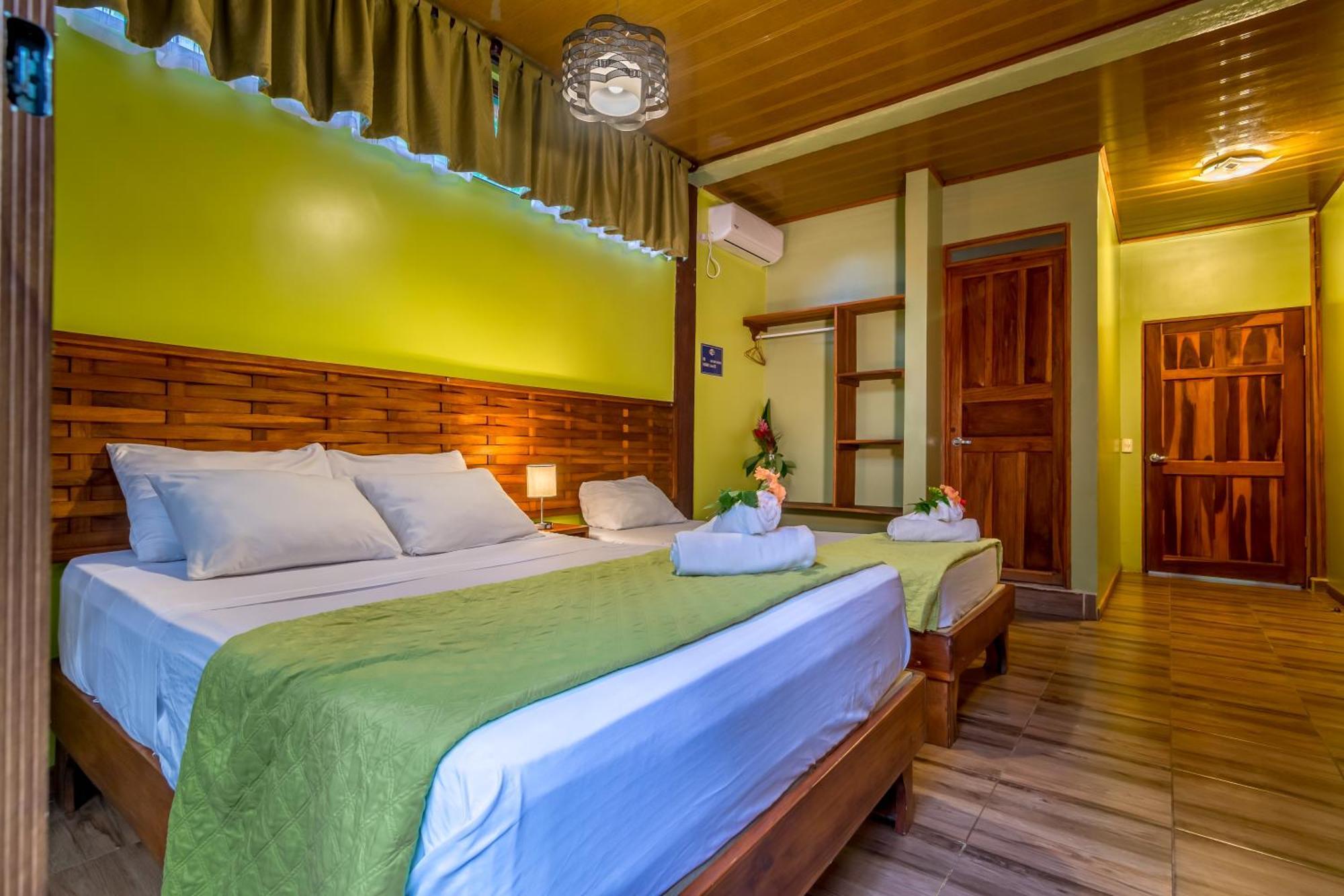Hotel Torres Del Mar Puerto Viejo de Talamanca Екстериор снимка