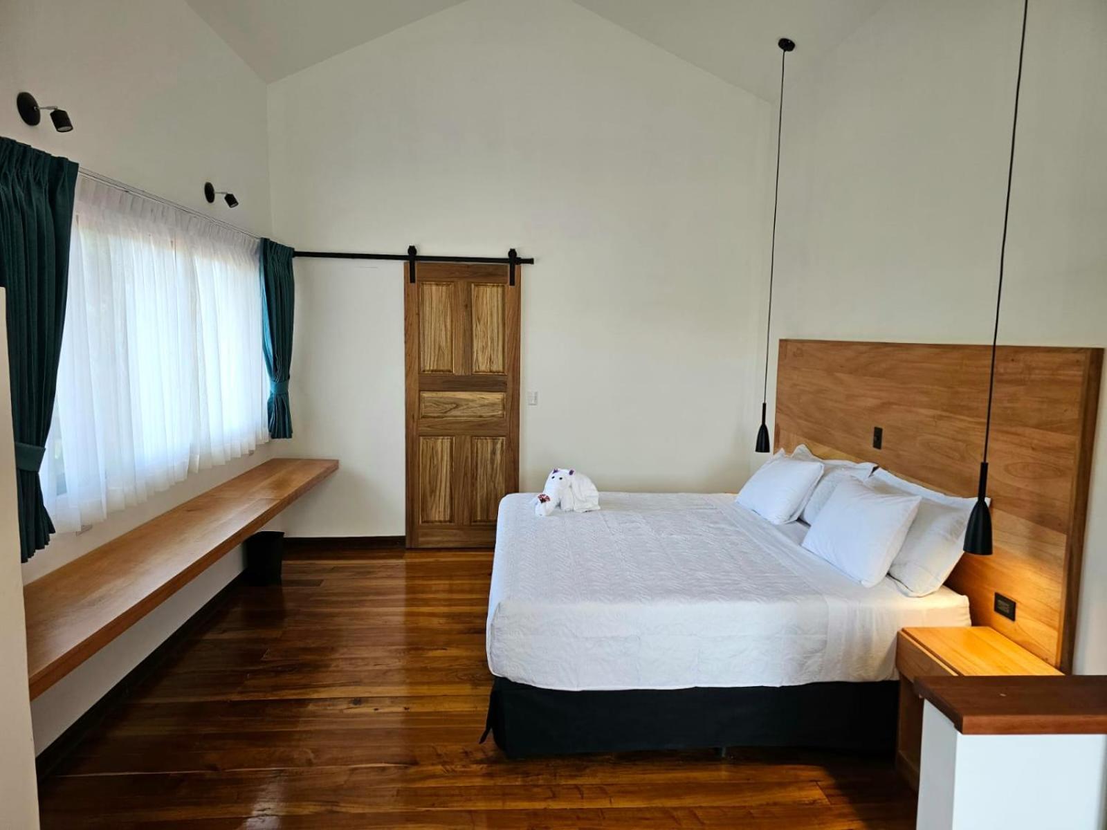 Hotel Torres Del Mar Puerto Viejo de Talamanca Екстериор снимка